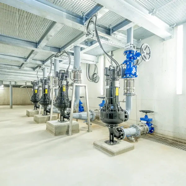Laute Pumpwerksbau GmbH & Co. KG - Ihr deutschlandweit tätiger Pumpenspezialist aus der Altmark - Über uns - Wir bringen Bewegung in die Abwasser­technik.